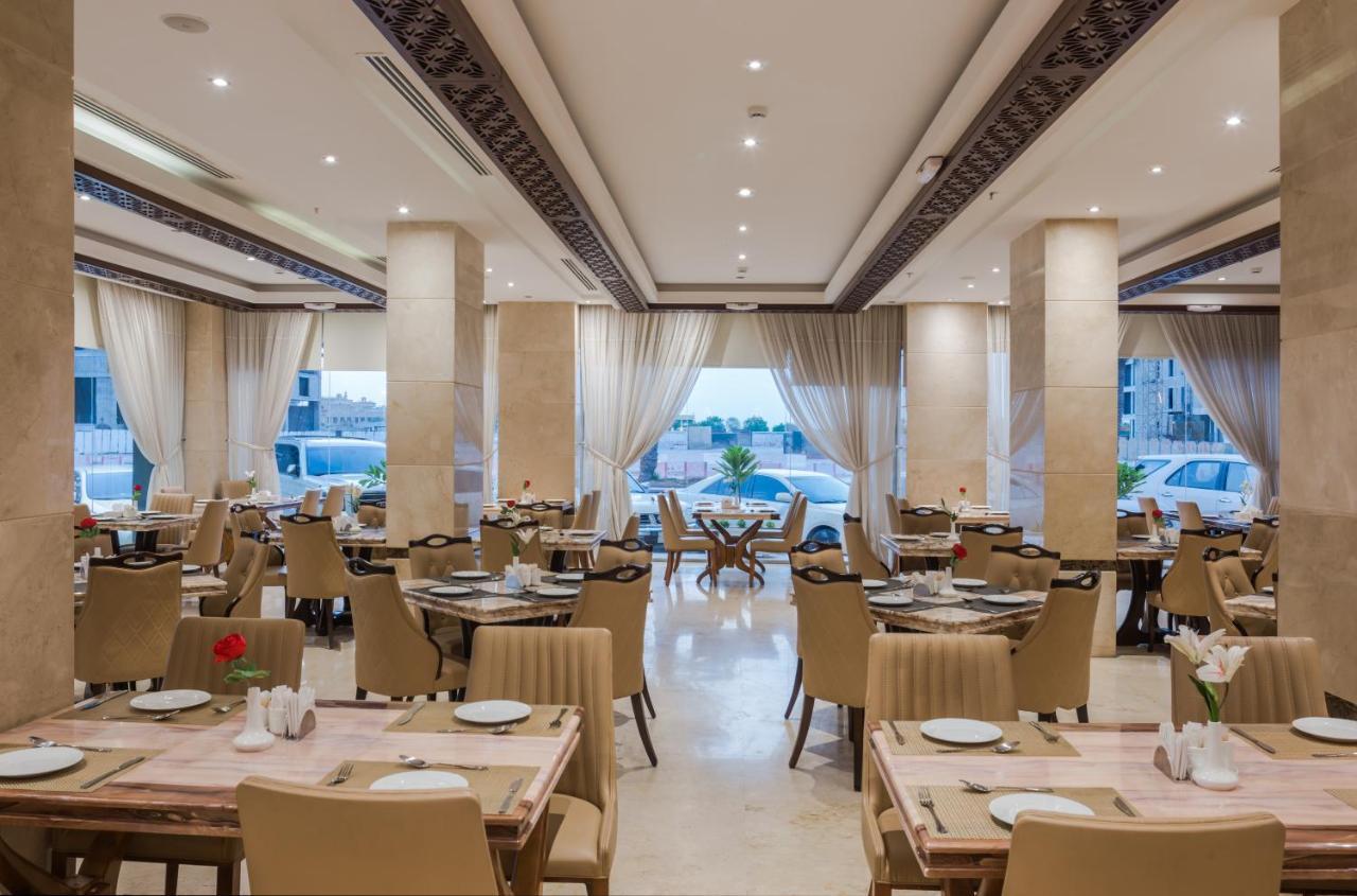 Hotel Naviti Warwick Khobar Extérieur photo