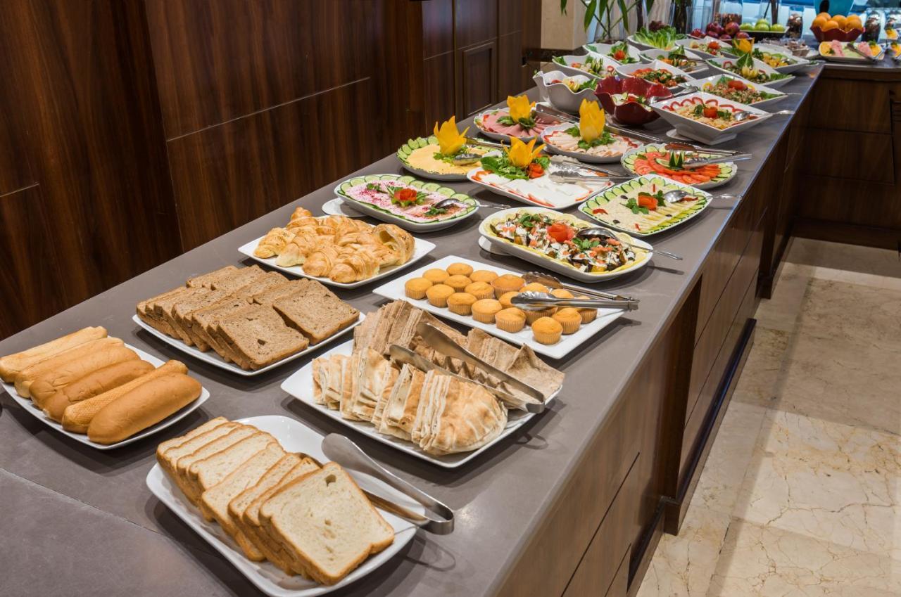 Hotel Naviti Warwick Khobar Extérieur photo